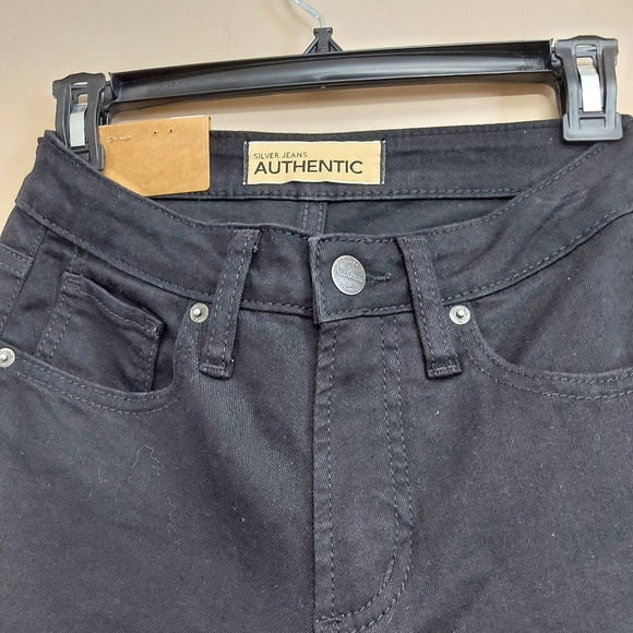 Silver Jeans Curvy High Rise Skinny Jeans for Women in Black - Picture 10 of 12